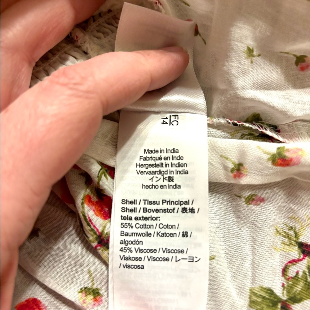 J.Crew Puff-Sleeve Smocked Top in Strawberry Floral EUC Women's Medium - Picture 6 of 7